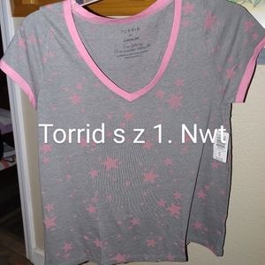 Grey pink stars tee torrid nwt